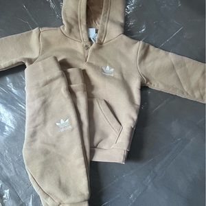 Baby Adidas khaki outfit 6-9 months